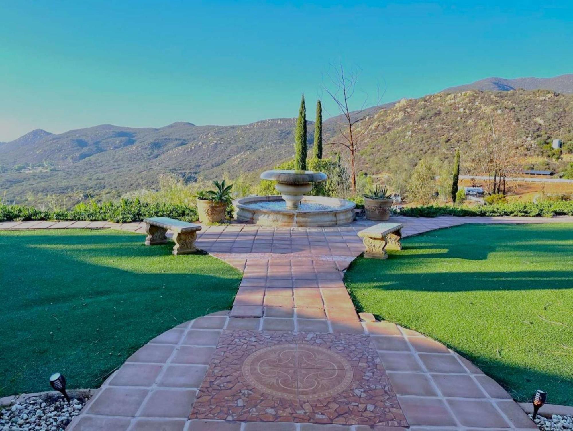 Private Home On 10 Acres - Heated Salt Pool & Jacuzzi, Mountain & City Views, Horseshoes, Basketball, Bbq, Golf Putting, Foosball, Croquet, Bose Stereo, White Cotton Bedding - Hilltop Hacienda, Pool Heat Optional Jamul Exterior foto