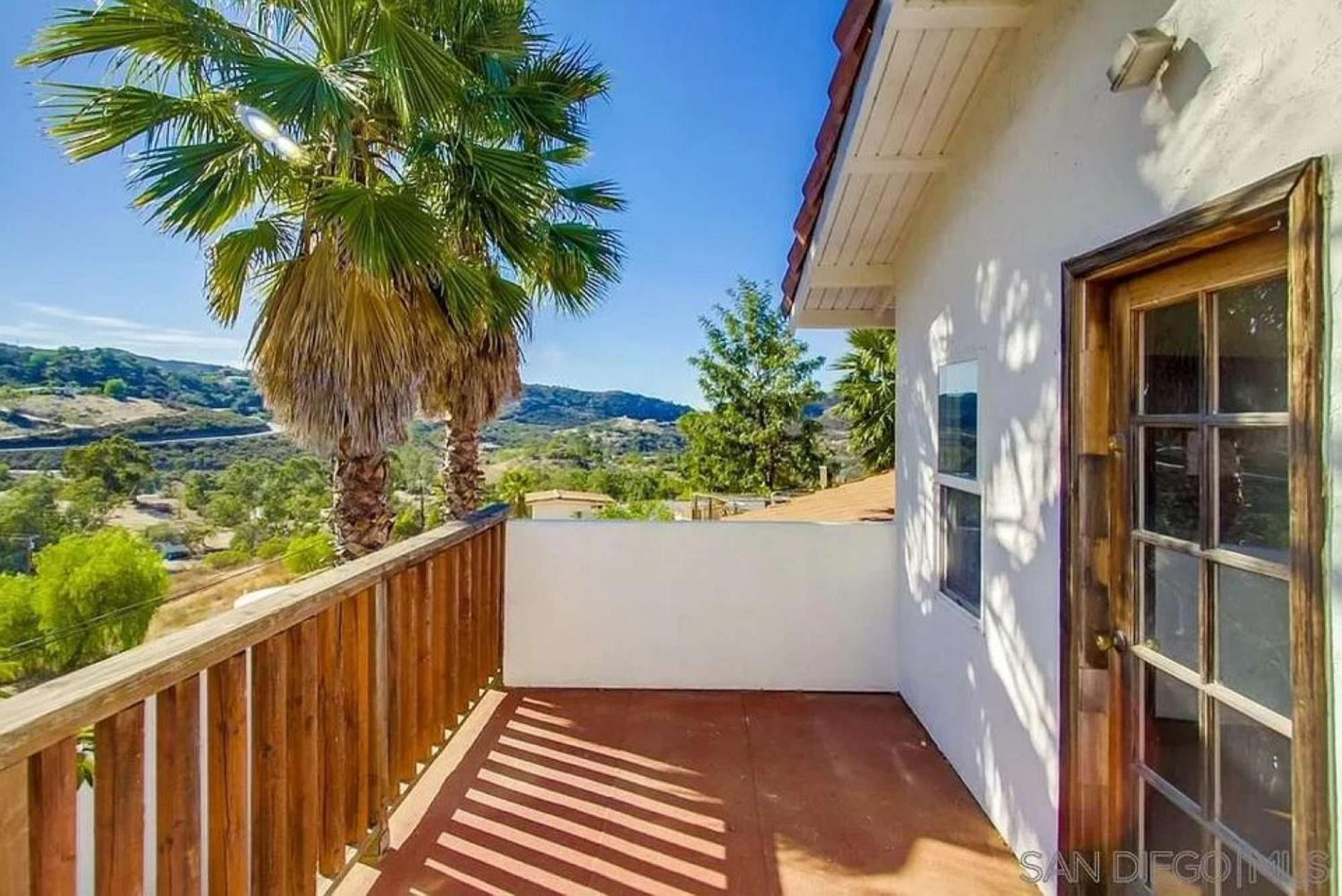 Private Home On 10 Acres - Heated Salt Pool & Jacuzzi, Mountain & City Views, Horseshoes, Basketball, Bbq, Golf Putting, Foosball, Croquet, Bose Stereo, White Cotton Bedding - Hilltop Hacienda, Pool Heat Optional Jamul Exterior foto