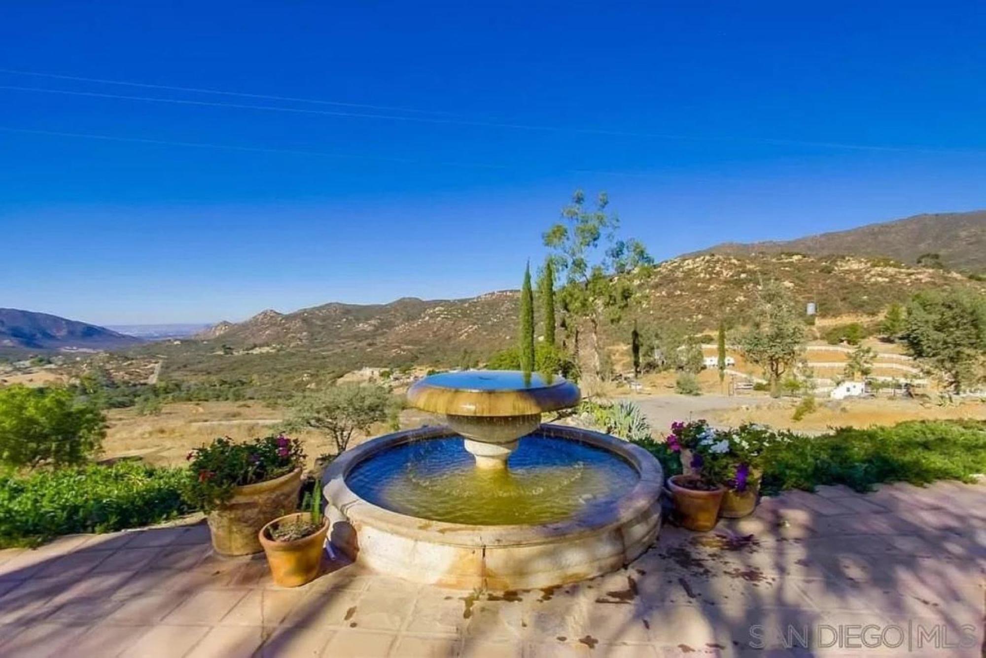 Private Home On 10 Acres - Heated Salt Pool & Jacuzzi, Mountain & City Views, Horseshoes, Basketball, Bbq, Golf Putting, Foosball, Croquet, Bose Stereo, White Cotton Bedding - Hilltop Hacienda, Pool Heat Optional Jamul Exterior foto
